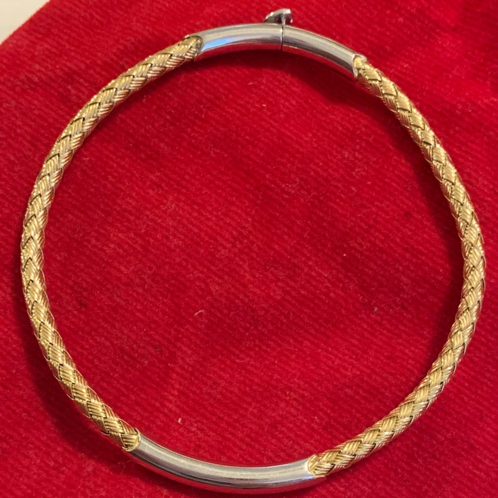 Vecceli Italy  18k yellow Gold and white gold Bracelet  8.55 gm
Size 7 -7.5.